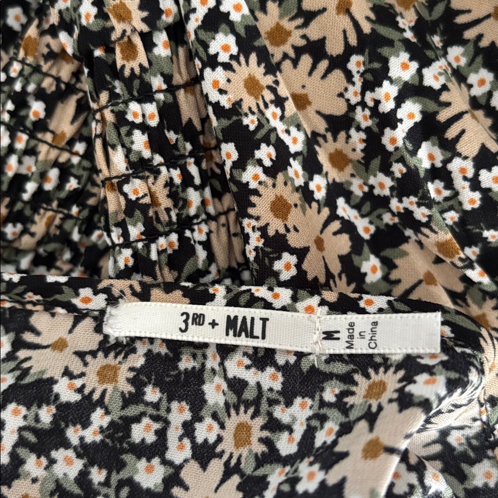 Floral Short Sleeve Floral Dress - Picture 9 of 12